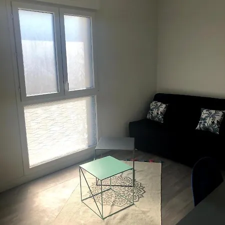 Apartment Face Ecole De Commerce Troyes